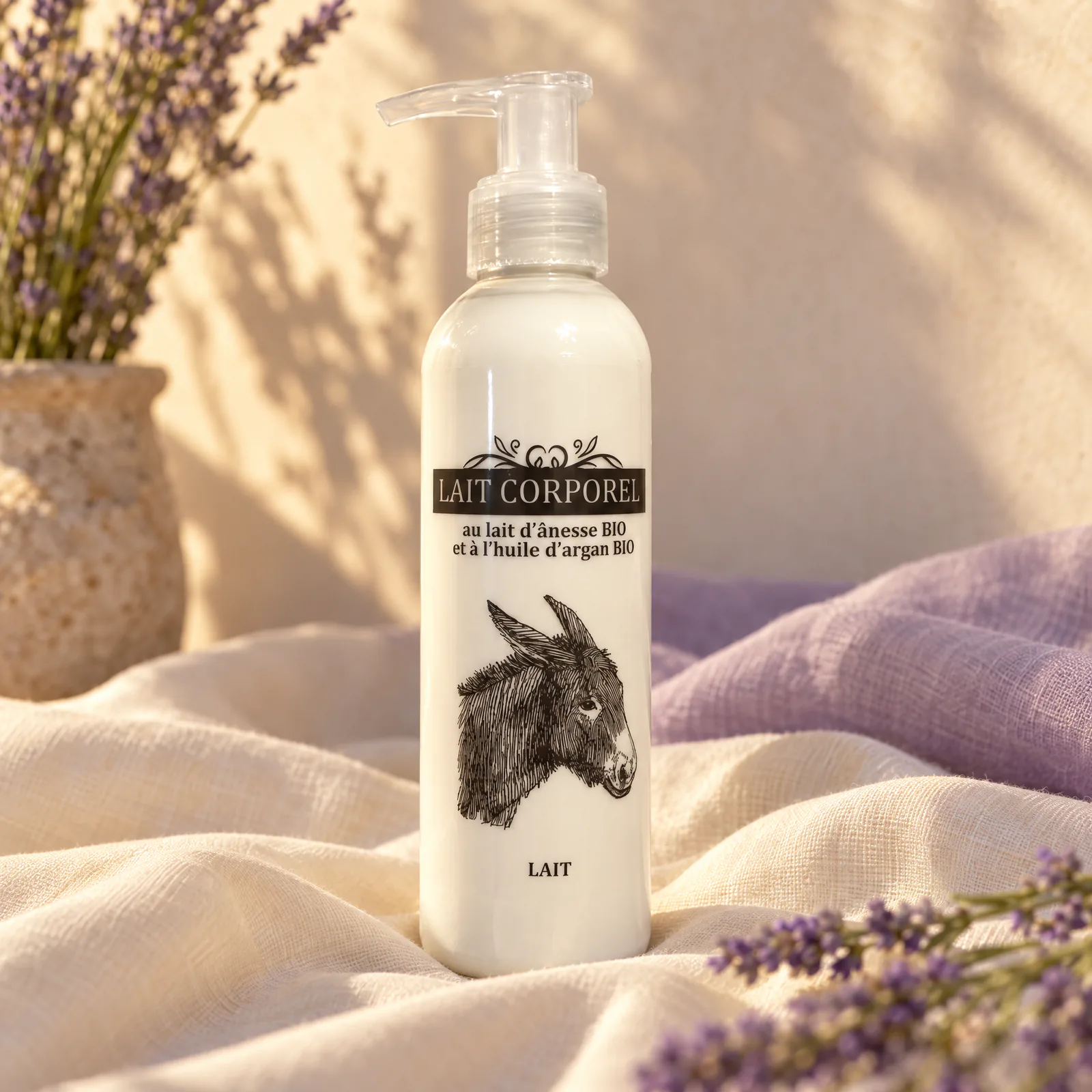 Flacon pompe de lait corporel au lait d’ânesse et à l’huile d’argan bio